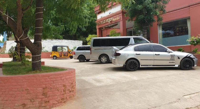 Hotel Law Ka Thit Sar New Bagan Esterno foto